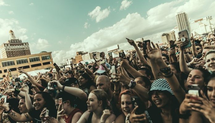 VANS WARPED TOUR SAYS GOODBYE: STORIES AND STATEMENTS OVER 25 YEARS
