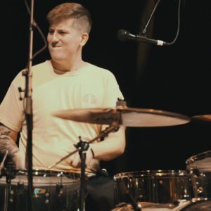 Joyce Manor – "Falling In Love Again" (Live at The Palladium)
