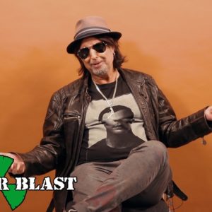 PHIL CAMPBELL – Talks guitars and gear (EXCLUSIVE TRAILER)