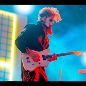 Slipknot’s Jim Root Loves Pop Music, Had His “Mind Blown” By Ariana Grande