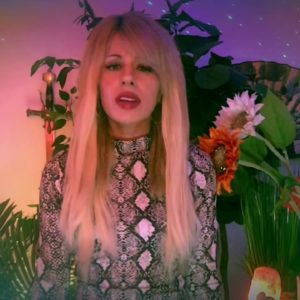 Orianthi – Live from my home mini acoustic show part 1