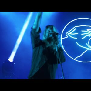 Taking Back Sunday cover classic Weezer emo anthem “My Name Is Jonas”