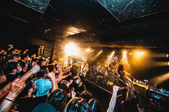 HEY-SMITH、The BONEZ、SHADOWSの熱い想い交差した夜 フルキャパで挑んだ『REDLINE ALL THE FUTURE』