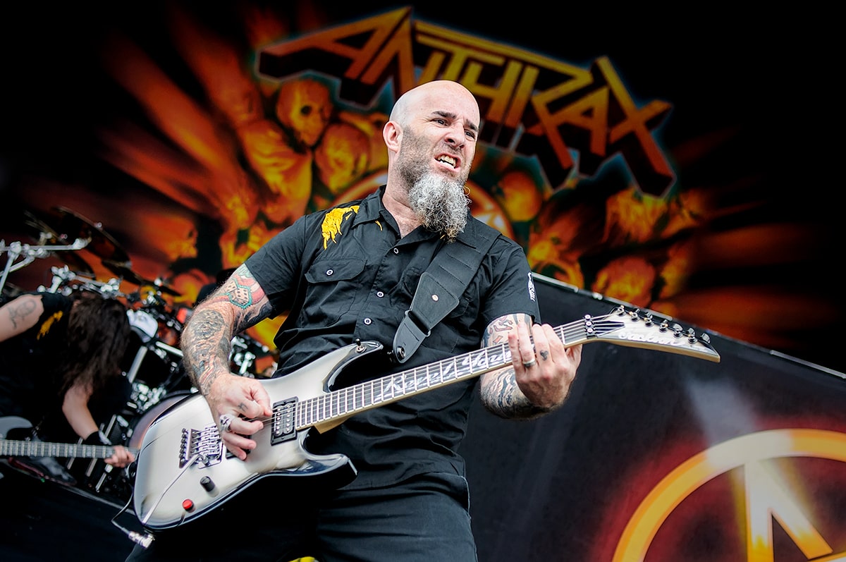 5 Metal Guitarists Who Also Play Poker