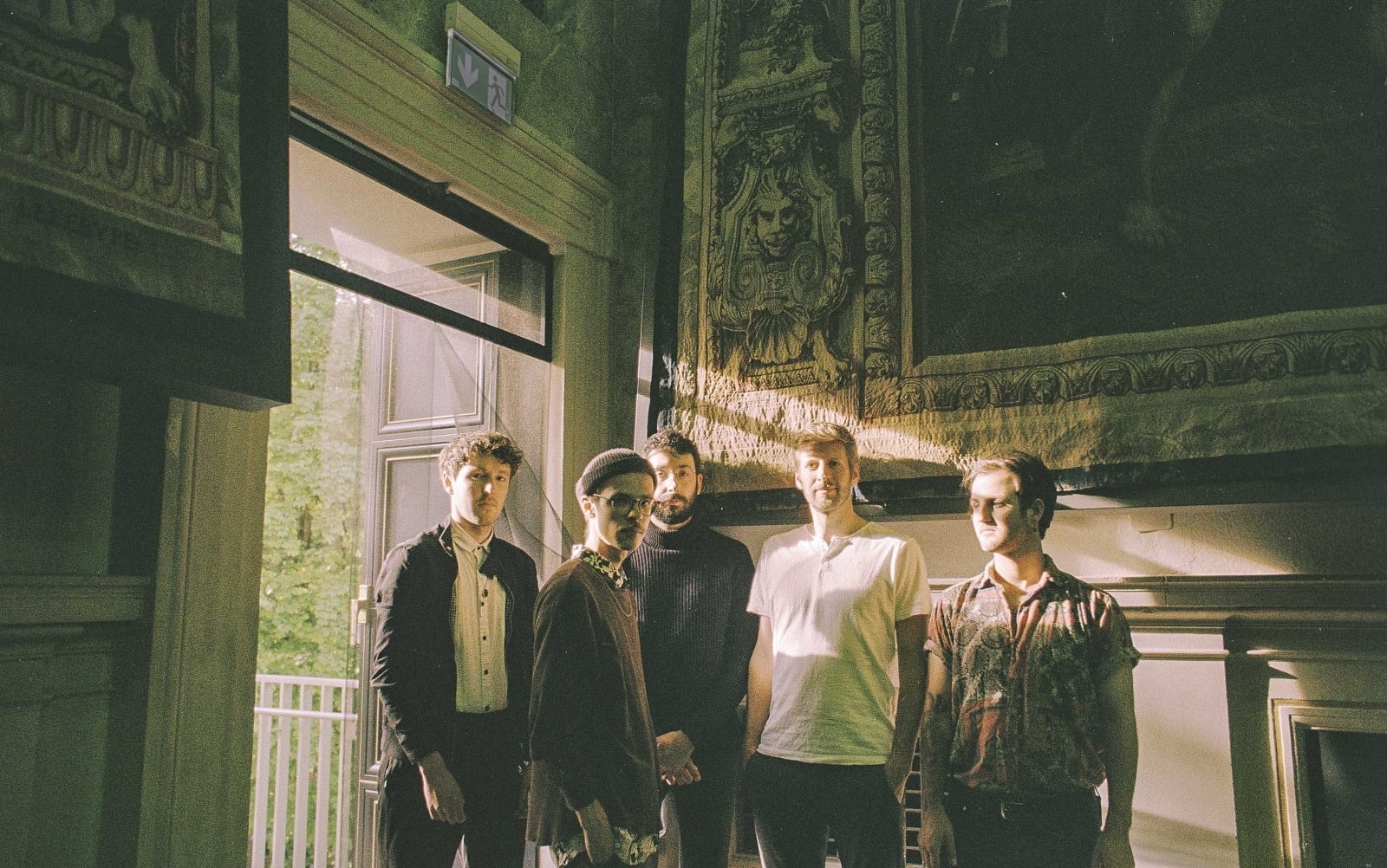 Munich post hardcore act OAKHANDS premiere new video for “Samsa”