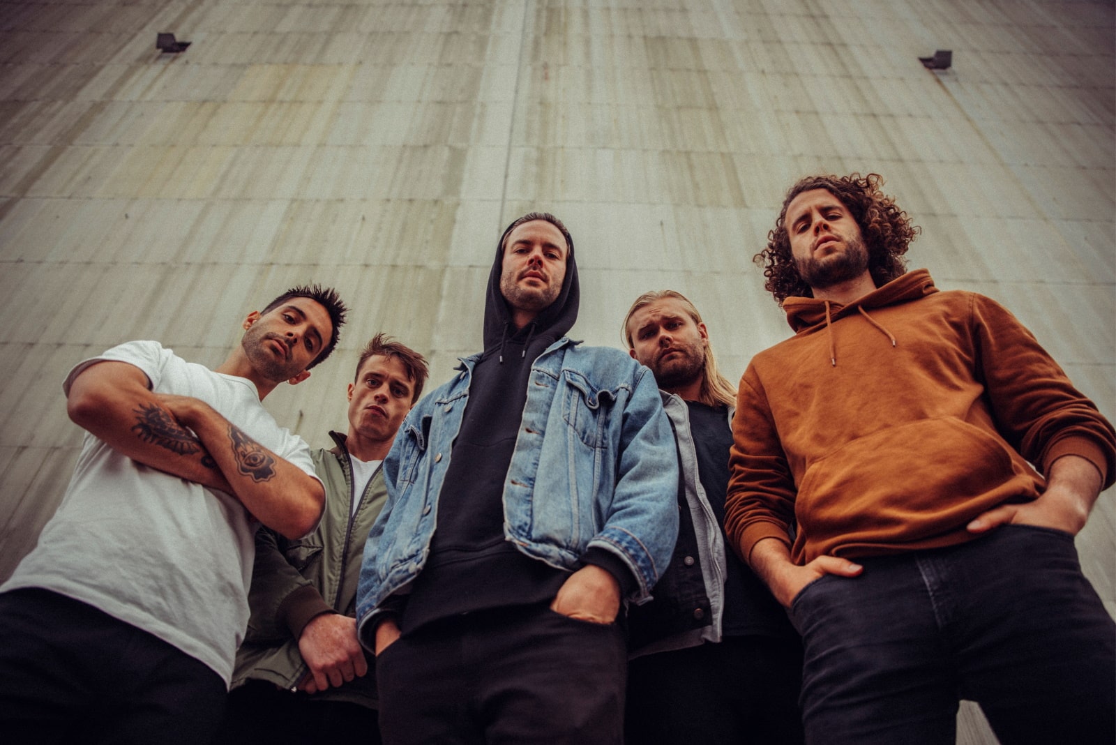 RIOT SUN travels back to the 90s in their new music video “Panglossian”