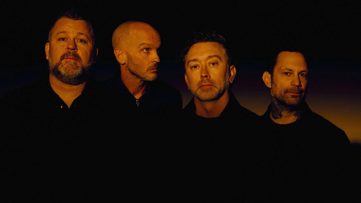 RISE AGAINST