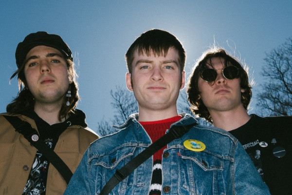 Videos: BBQ Pope: “Pop Punk Song From 1994”