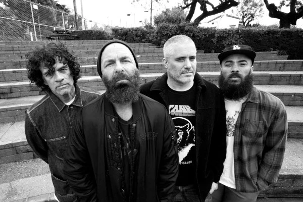 TIM ARMSTRONG e JESSE MICHAELS di nuovo insieme: ecco i BAD OPTIX