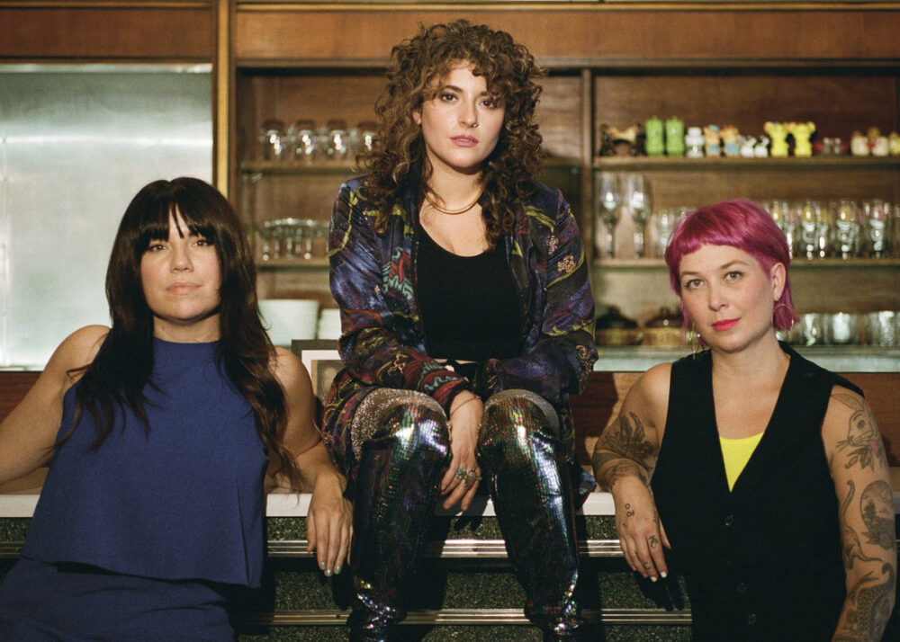 Album d’esordio per le PEACH PACT