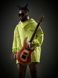 Taiki(Fear, and Loathing in Las Vegas)、日本人アーティスト初のフル・エンドースメント・プレイヤーとしてポーランドの楽器メーカー”Mayones”と契約!
